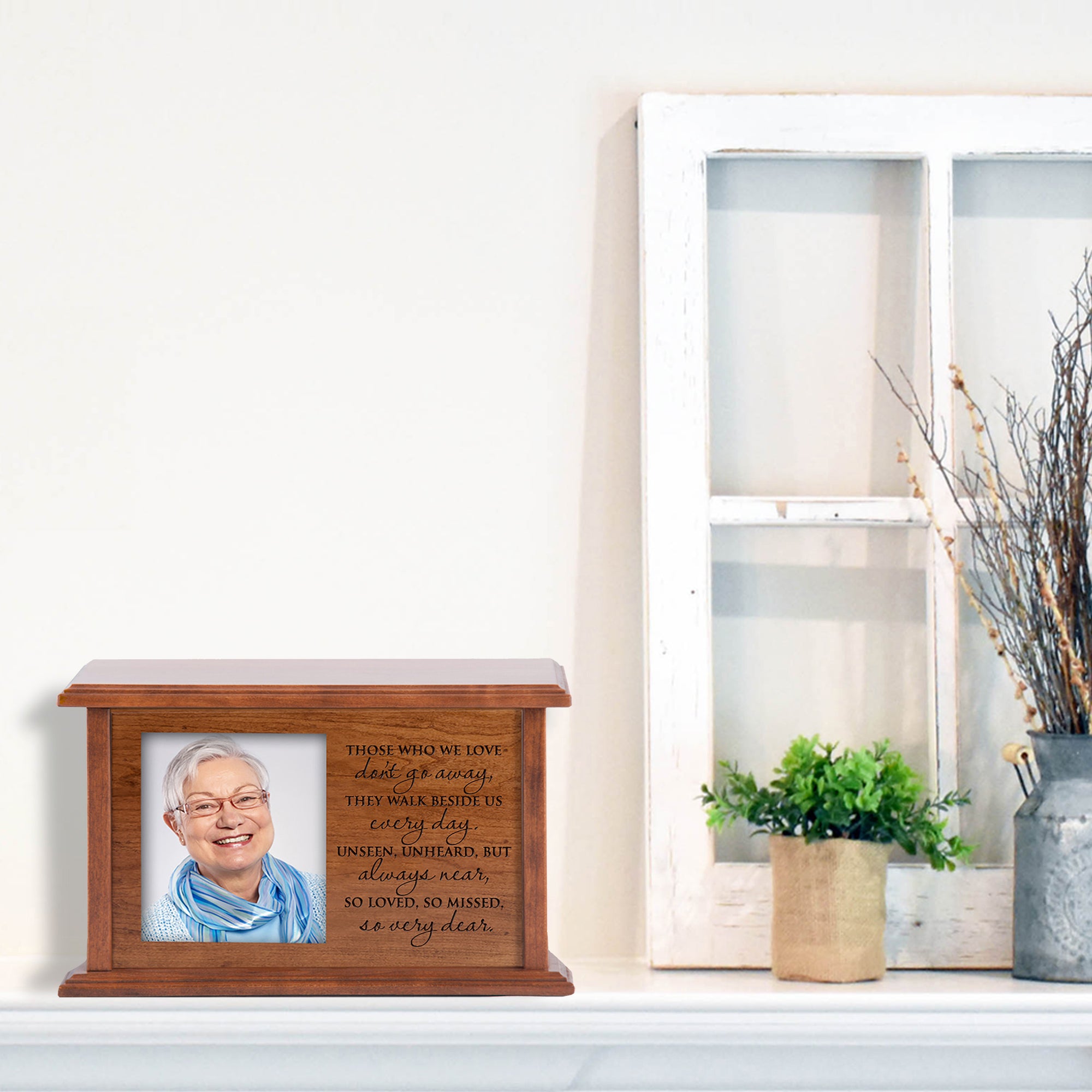 Memorial Engraved Unique Funeral Cremation Urn Box for Human Ashes